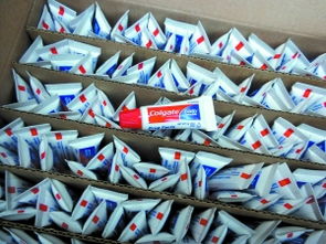 賓館3克裝小牙膏批發(fā)價(jià)1毛